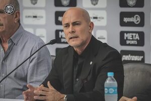 La sanción bloquea posibles fichajes en Olimpia - Fútbol - ABC Color