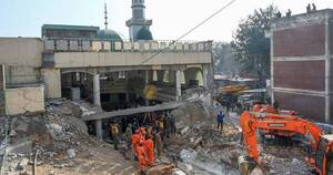 La Nación / Pakistán: policía confirma 84 muertos por atentado en mezquita