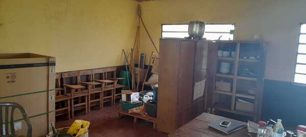 LADRONES "PELARON" UNA ESCUELA EN EDELIRA - Itapúa Noticias