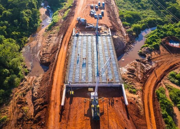 Diario HOY | Aceleran los trabajos en los últimos tres frentes de obra de la ruta PY02