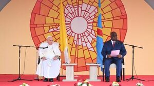 El Papa insta a jóvenes congoleños a construir un futuro mejor y luchar contra la corrupción - .::Agencia IP::.