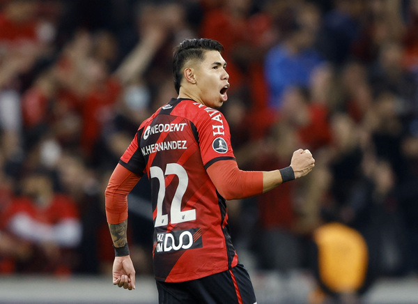 Diario HOY | El zaguero colombiano que suena fuerte para Cerro Porteño