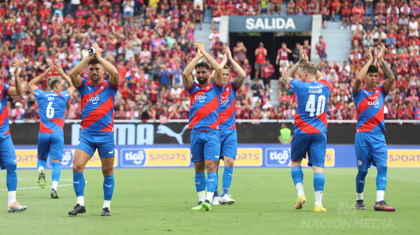 Cerro Porteño, el equipo con mayor posesión y más pases de la primera fecha