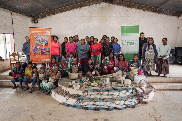 Instituto Paraguayo de Artesanía promueve el fortalecimiento de artesanas de Yalve Sanga