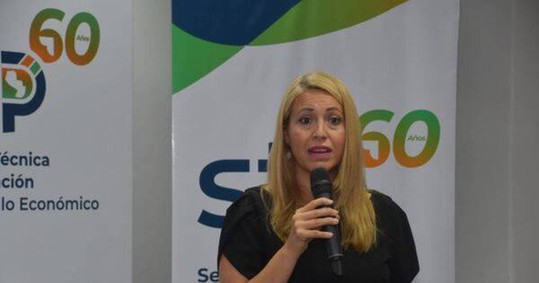 La Nación / Asume nueva ministra de la Secretaría de Planificación