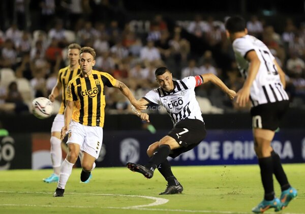 Libertad, el equipo que más remates realizó en la primera fecha del Apertura 2023