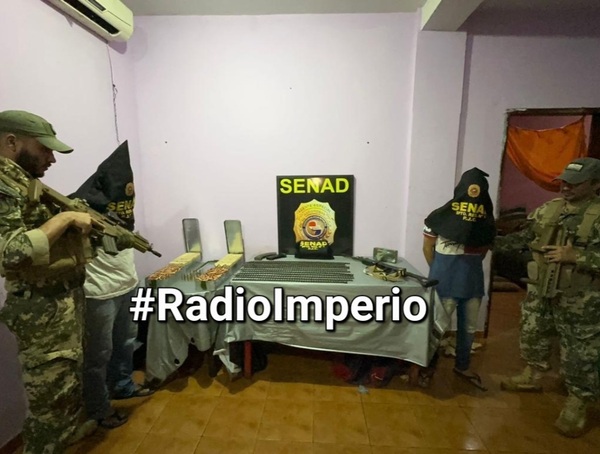 Detenidos por la Senad en el barrio Guaraní con cocaína y fusil fueron imputados - Radio Imperio