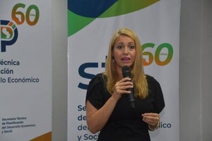 Asume nueva ministra de Secretaría de Planificación