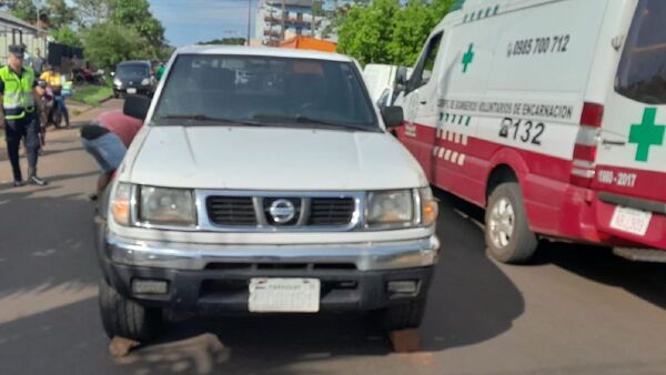 Indigente que dormía bajo camioneta fue arrollado