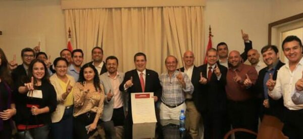 Seccional 22 manifiesta apoyo a Cartes y repudia declaraciones de EEUU - ADN Digital