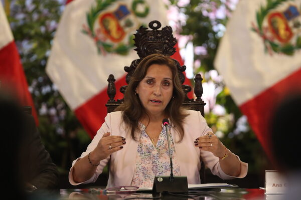 Boluarte dice que su Gobierno se mantiene "firme para defender la democracia" - MarketData