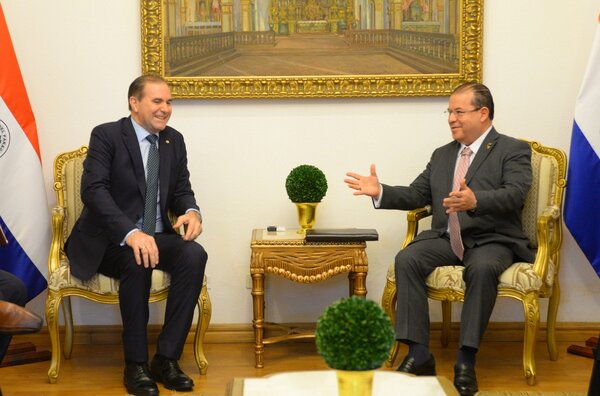 Canciller y representante de la OEA conversan sobre las elecciones generales - ADN Digital