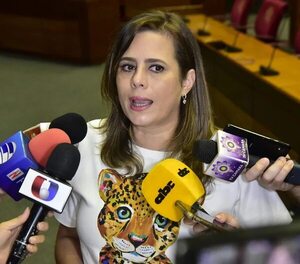 “No aprendimos nada de la época de González Daher”, cuestiona Kattya González - Política - ABC Color