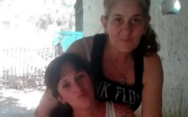 Una joven mató a su mamá porque estaba cansada de cuidarla - Noticiero Paraguay