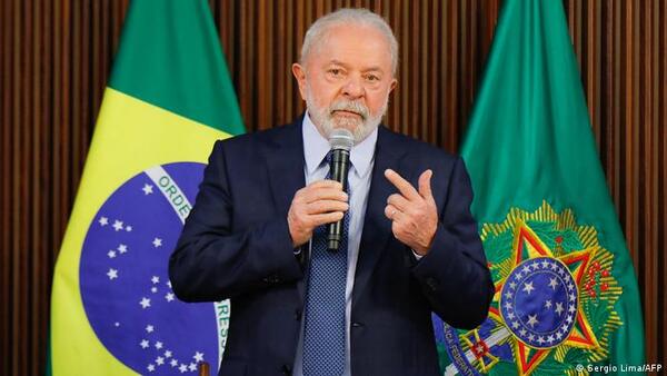 Lula admite posibilidad de disputar la reelección en 2026