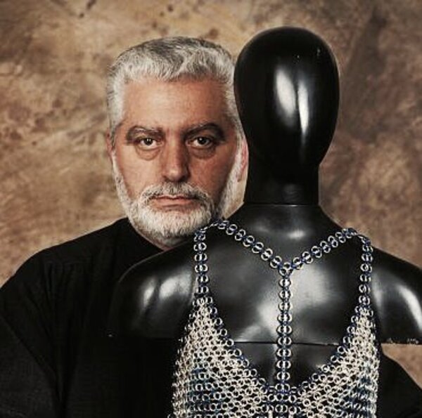 Murió Paco Rabanne, un ícono de la moda y también reconocido por sus perfumes