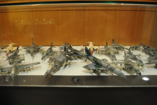 Hotel pionero alberga un museo en homenaje al piloto Adrián Jara - La Clave