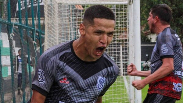 Alex Arce va al fútbol argentino