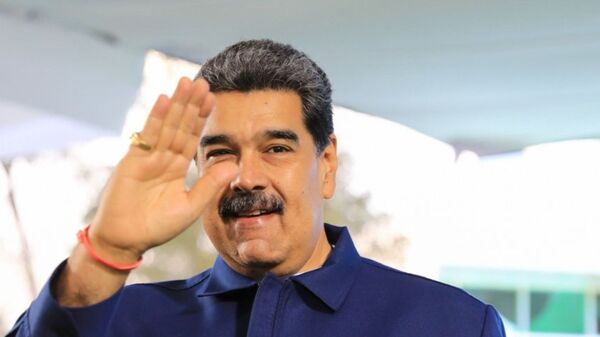 Nicolás Maduro califica la política de sanciones de EEUU como "una verdadera guerra" - Revista PLUS