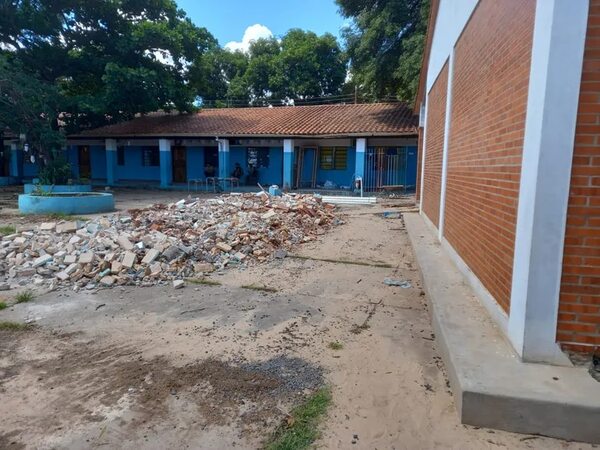 Fondos para la Excelencia: iniciarán gestión para reparar 300 escuelas en el 2024 - Nacionales - ABC Color