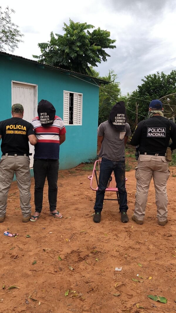Atrapan en Capitán Bado a supuestos miembros de la red de Barón Escurra - Radio Imperio