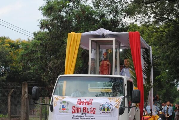 Con procesión y misa cierran celebraciones en honor a San Blas en CDE - ABC en el Este - ABC Color