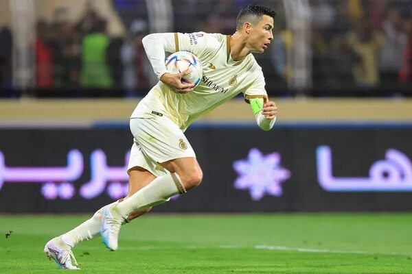 Cristiano Ronaldo marca su primer gol oficial en Arabia Saudí - Fútbol Internacional - ABC Color