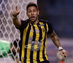 Pedro Báez anota en el clásico de Honduras - Fútbol Internacional - ABC Color