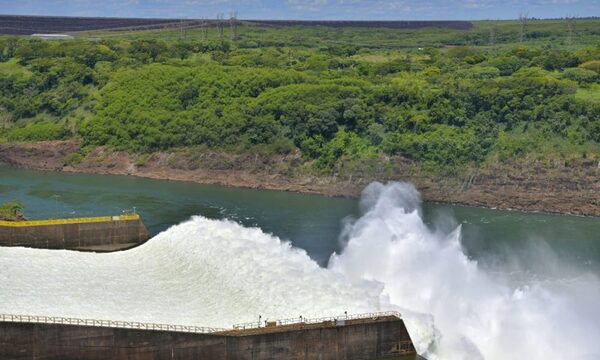 Compuertas del vertedero de ITAIPU seguirán abiertas y ya se registró más de 15.000 visitas – Diario TNPRESS