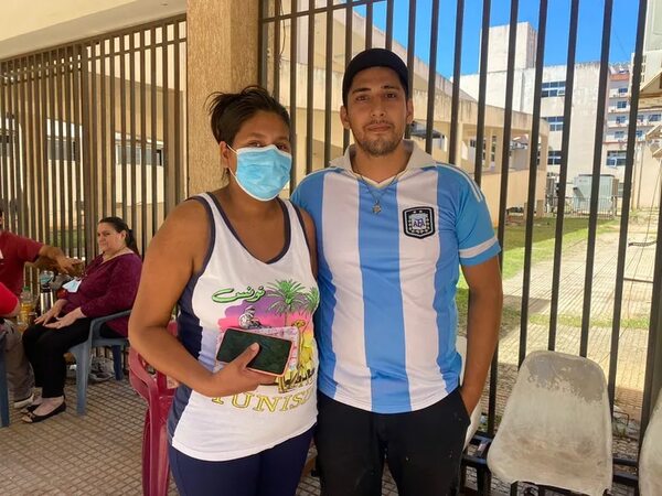 Odisea de padres de una bebé con chikunguña para conseguir una cama de terapia - Nacionales - ABC Color