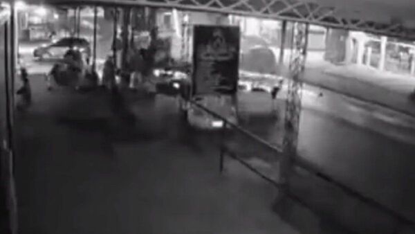 Grúa protagoniza fuerte choque y deja un herido en San Lorenzo