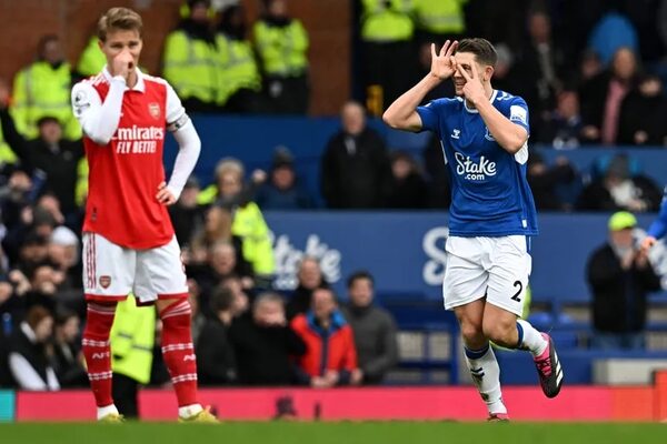 Batacazo del último de la Premier: el Everton derrotó 1-0 al Arsenal - Fútbol Internacional - ABC Color