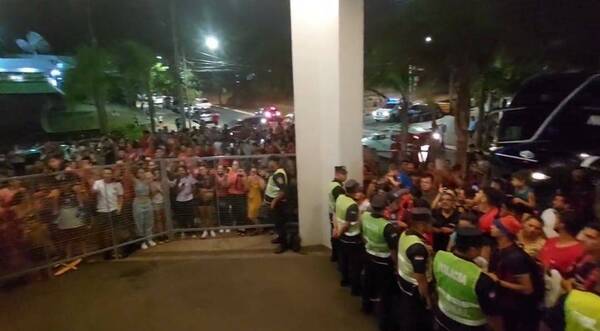 [VIDEO] ¡Atendé el "banderazo azulgrana" que se dio en Encarnación!