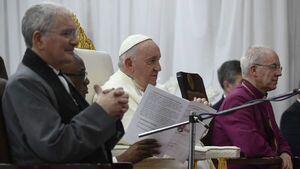 El papa afirma que quien elige la guerra "traiciona a Dios"