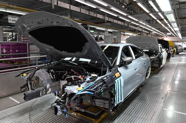 Gigante alemán anuncia gran inversión para producir autos eléctricos