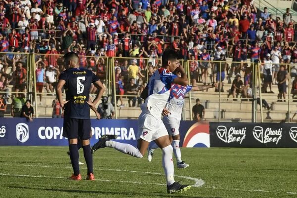Trinidense vs. Cerro Porteño: La ‘Pantera’ vuelve a rugir y le da la victoria al Ciclón  - Fútbol - ABC Color
