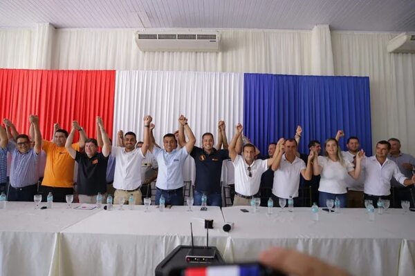 Continúa movida política en Alto Paraná con miras a elecciones de abril - ABC en el Este - ABC Color