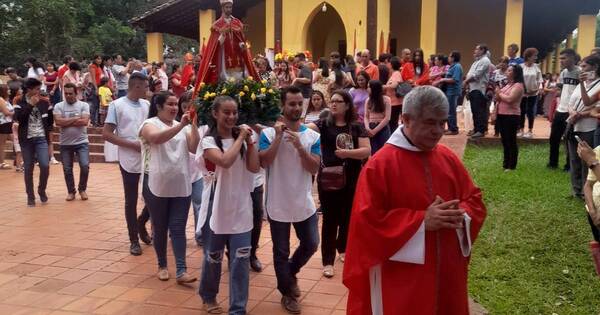 La Nación / Valenzuela rindió tributo a San Blas