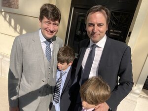 EEUU desafía a la conservadora Hungría con un embajador abiertamente gay - Informatepy.com