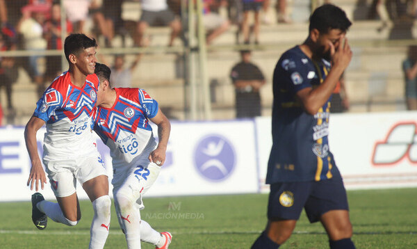 Cerro Porteño logra su primer triunfo en el Apertura