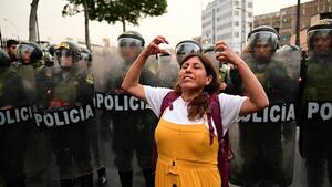 Heridos y detenidos en otra protesta contra el Gobierno en la capital de Perú - .::Agencia IP::.