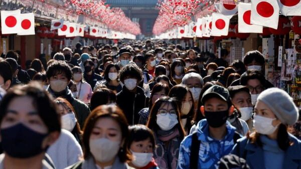 Japón vuelve a experimentar repunte de contagios y muertes por COVID-19 | 1000 Noticias