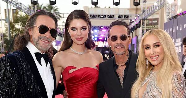 La Nación / Marco Antonio Solís confesó que se sintió incómodo en la boda de Nadia y Marc