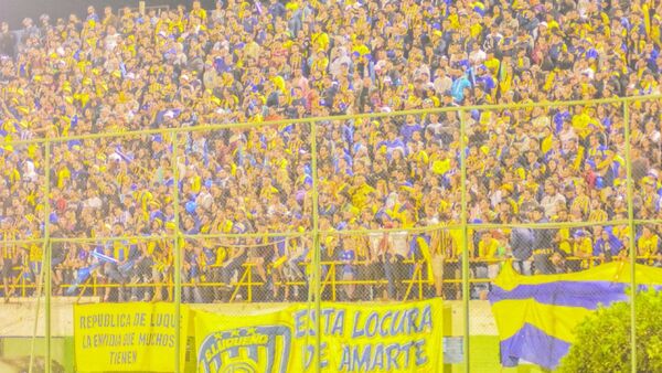 Un domingo de fiesta y fútbol en el Chiquero