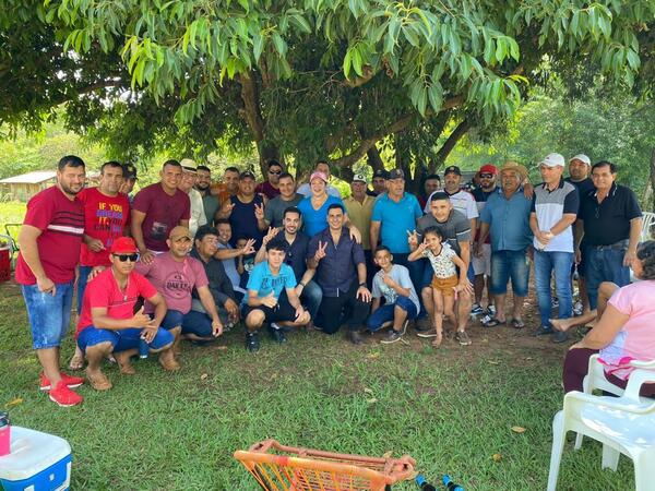 César Ocampos, Zulma y Acevedo se reunieron con pobladores de la Colonia Fortuna Guazu