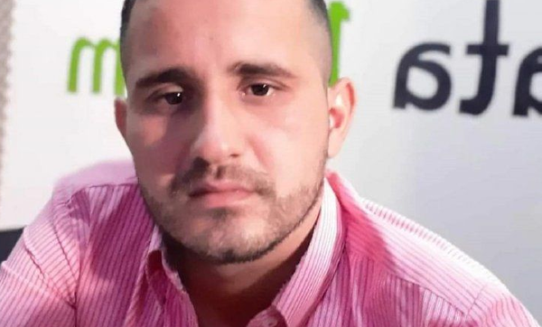 Periodista atacado a balazos en plena fiesta, por parte de dos pistoleros - Noticiero Paraguay