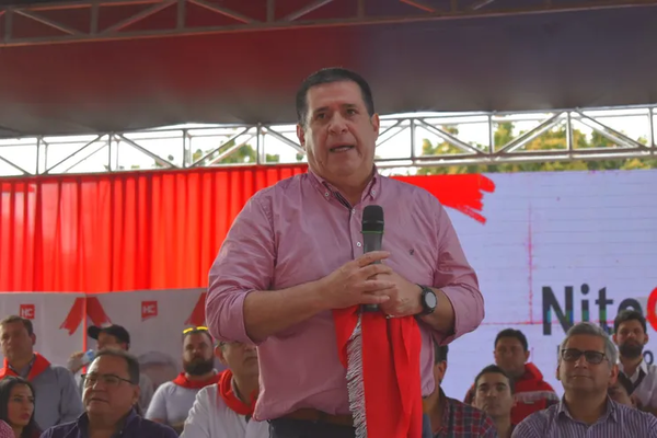 Grupo Cartes anuncia que HC “se apartará” ante sanción de Estados Unidos