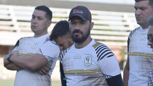 Carlos Humberto Paredes toma el mando de Tacuary