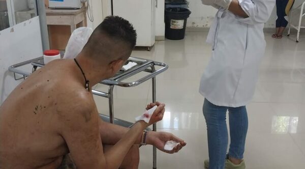 Lo citaron mediante app de citas gay para ‘pelarlo’