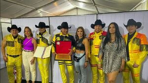 Los integrantes de Bronco fueron declarados visitantes ilustres de Asunción
